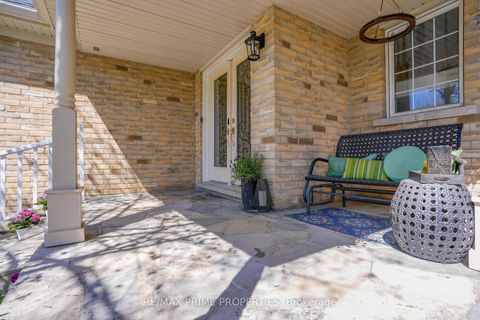 Photo 2 at 54 Vitlor Drive, Oak Ridges, Richmond Hill Photo 2 at 54 Vitlor Drive, Oak Ridges, Richmond Hill
