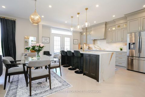 Photo 6 at 54 Vitlor Drive, Oak Ridges, Richmond Hill Photo 6 at 54 Vitlor Drive, Oak Ridges, Richmond Hill