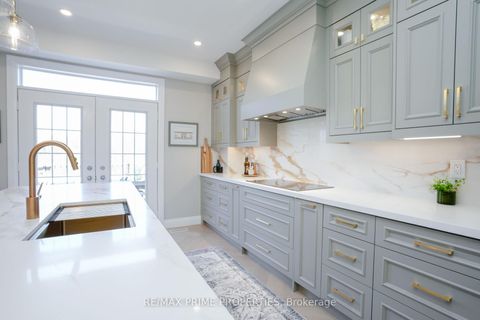 Photo 8 at 54 Vitlor Drive, Oak Ridges, Richmond Hill