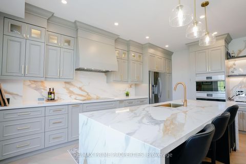 Photo 10 at 54 Vitlor Drive, Oak Ridges, Richmond Hill Photo 10 at 54 Vitlor Drive, Oak Ridges, Richmond Hill