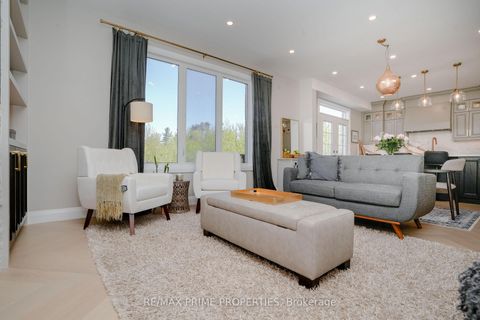 Photo 15 at 54 Vitlor Drive, Oak Ridges, Richmond Hill Photo 15 at 54 Vitlor Drive, Oak Ridges, Richmond Hill