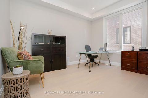 Photo 16 at 54 Vitlor Drive, Oak Ridges, Richmond Hill