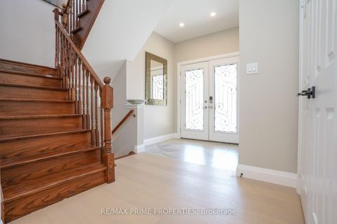 Photo 19 at 54 Vitlor Drive, Oak Ridges, Richmond Hill Photo 19 at 54 Vitlor Drive, Oak Ridges, Richmond Hill