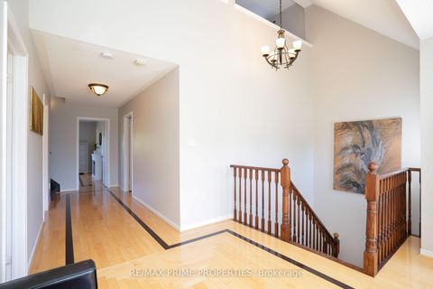 Photo 20 at 54 Vitlor Drive, Oak Ridges, Richmond Hill