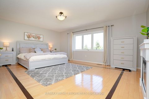 Photo 22 at 54 Vitlor Drive, Oak Ridges, Richmond Hill