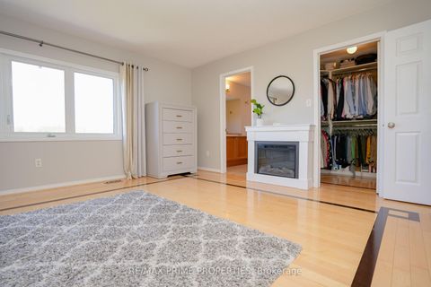 Photo 23 at 54 Vitlor Drive, Oak Ridges, Richmond Hill