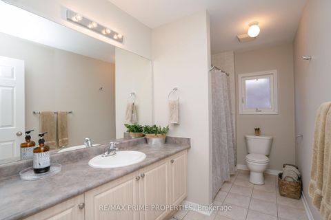 Photo 30 at 54 Vitlor Drive, Oak Ridges, Richmond Hill Photo 30 at 54 Vitlor Drive, Oak Ridges, Richmond Hill