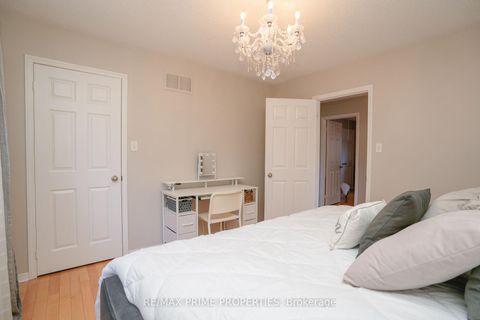 Photo 33 at 54 Vitlor Drive, Oak Ridges, Richmond Hill