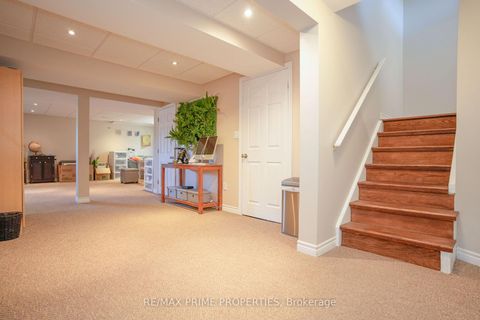 Photo 38 at 54 Vitlor Drive, Oak Ridges, Richmond Hill