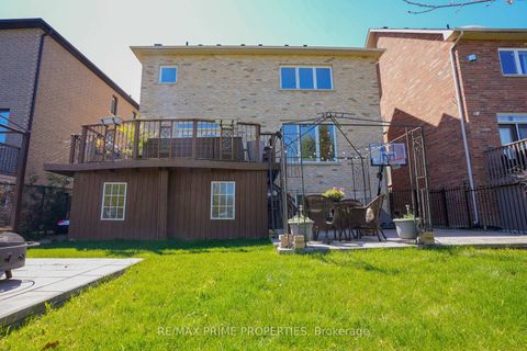 Photo 45 at 54 Vitlor Drive, Oak Ridges, Richmond Hill Photo 45 at 54 Vitlor Drive, Oak Ridges, Richmond Hill