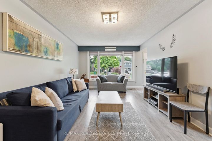 Photo 7 at 263 Bartley Bull Parkway, Brampton East, Brampton