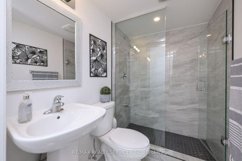 Photo 6 at 7 - 2179C Weston Road, Weston, Toronto