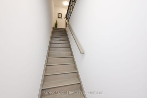 Photo 8 at 7 - 2179C Weston Road, Weston, Toronto
