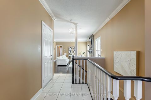 Photo 3 at 148 Solway Avenue, Maple, Vaughan