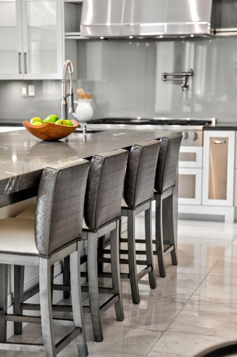 Photo 14 at 29 Junewood Crescent, Windfields, Toronto