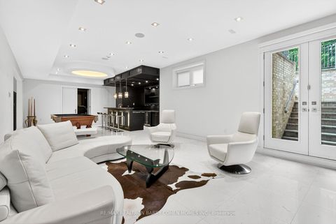 Photo 42 at 29 Junewood Crescent, Windfields, Toronto