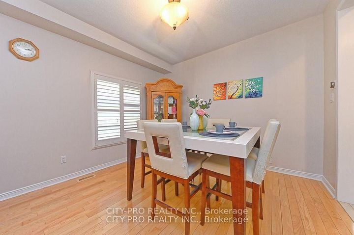 Photo 7 at 7302 Rosehurst Drive, Lisgar, Mississauga