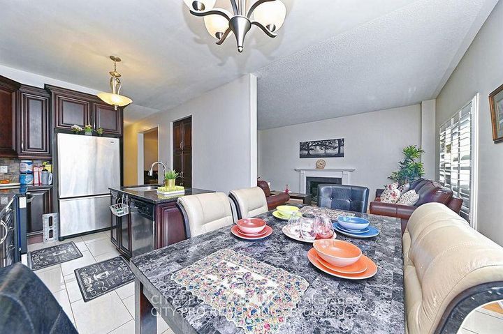 Photo 17 at 7302 Rosehurst Drive, Lisgar, Mississauga