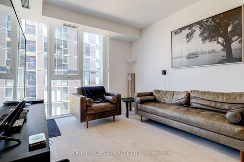 Photo 12 at 615 - 10 Gatineau Drive, Beverley Glen, Vaughan