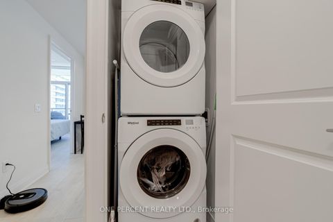 Photo 22 at 615 - 10 Gatineau Drive, Beverley Glen, Vaughan