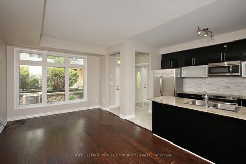 Photo 1 at 19 - 7 Brighton Place, Yorkhill, Vaughan