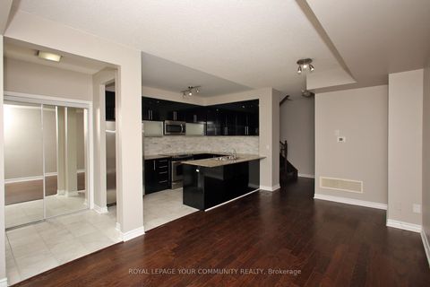 Photo 2 at 19 - 7 Brighton Place, Yorkhill, Vaughan