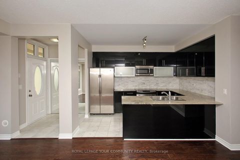 Photo 4 at 19 - 7 Brighton Place, Yorkhill, Vaughan