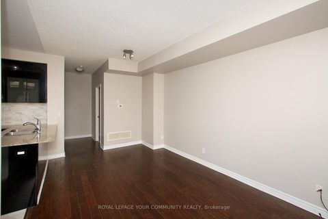 Photo 8 at 19 - 7 Brighton Place, Yorkhill, Vaughan