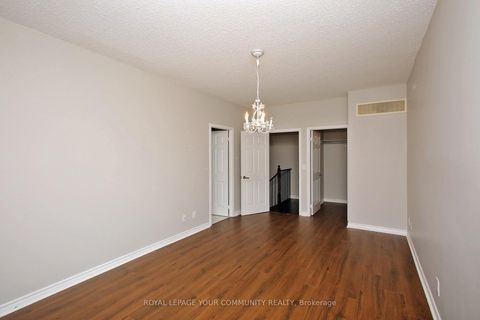 Photo 14 at 19 - 7 Brighton Place, Yorkhill, Vaughan