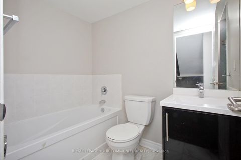 Photo 15 at 19 - 7 Brighton Place, Yorkhill, Vaughan