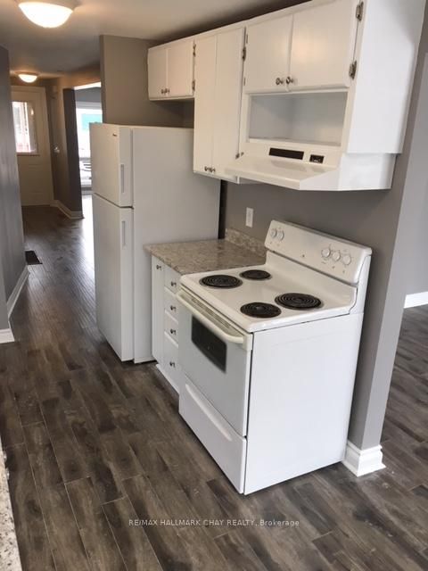 Photo 2 at 61 Corbett Drive, Grove East, Barrie