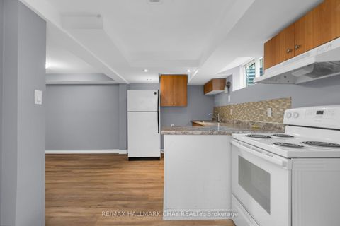 Photo 10 at 61 Corbett Drive, Grove East, Barrie