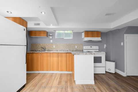Photo 11 at 61 Corbett Drive, Grove East, Barrie