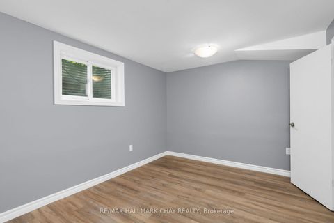 Photo 13 at 61 Corbett Drive, Grove East, Barrie