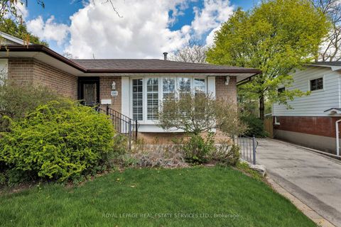 Photo 1 at 1181 Newton Road, CP College Park, Oakville