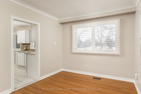 Photo 7 at 1181 Newton Road, CP College Park, Oakville