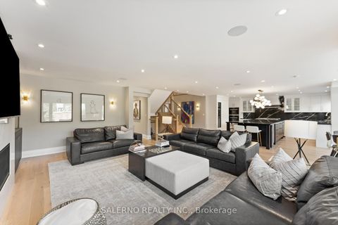 Photo 18 at 59 Mellings Drive, East Woodbridge, Vaughan