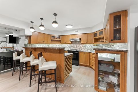 Photo 34 at 59 Mellings Drive, East Woodbridge, Vaughan