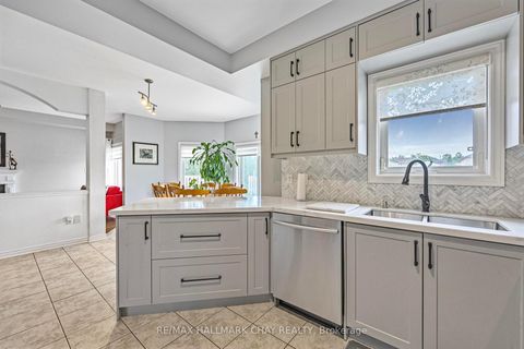 Photo 6 at 66 Penvill Trail, Ardagh, Barrie