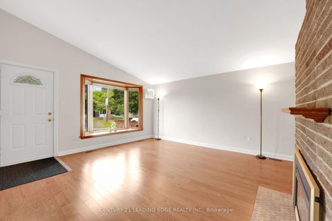Photo 4 at 36 Benshire Drive, Woburn, Toronto