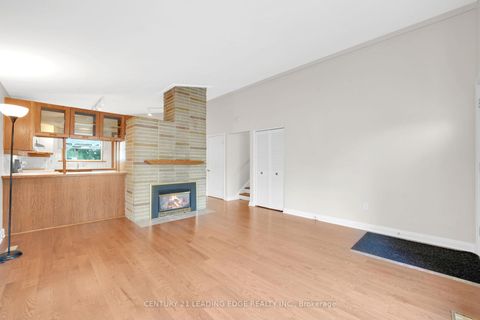 Photo 5 at 36 Benshire Drive, Woburn, Toronto