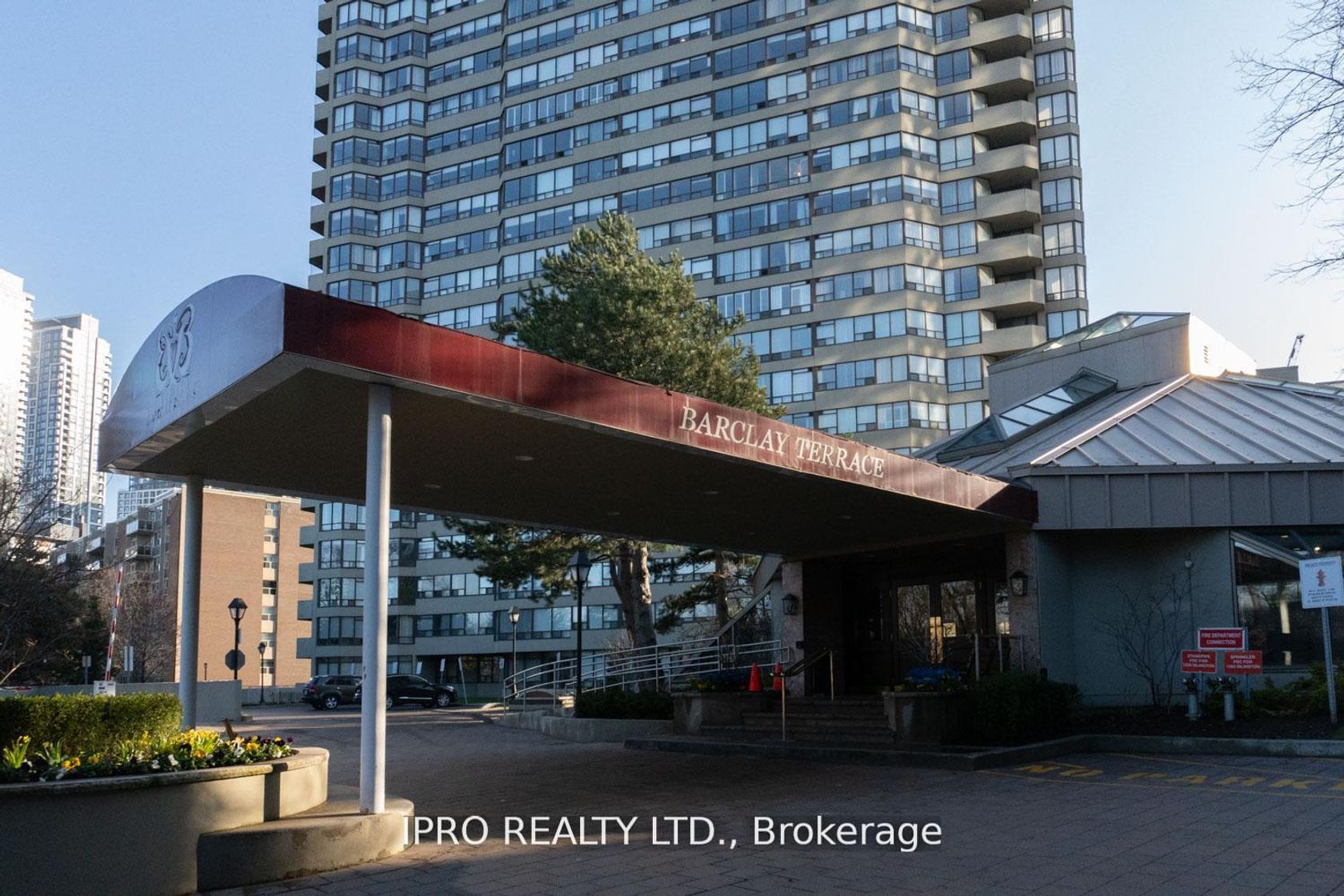 2403 - 1300 Islington Avenue, City Centre West, Toronto 