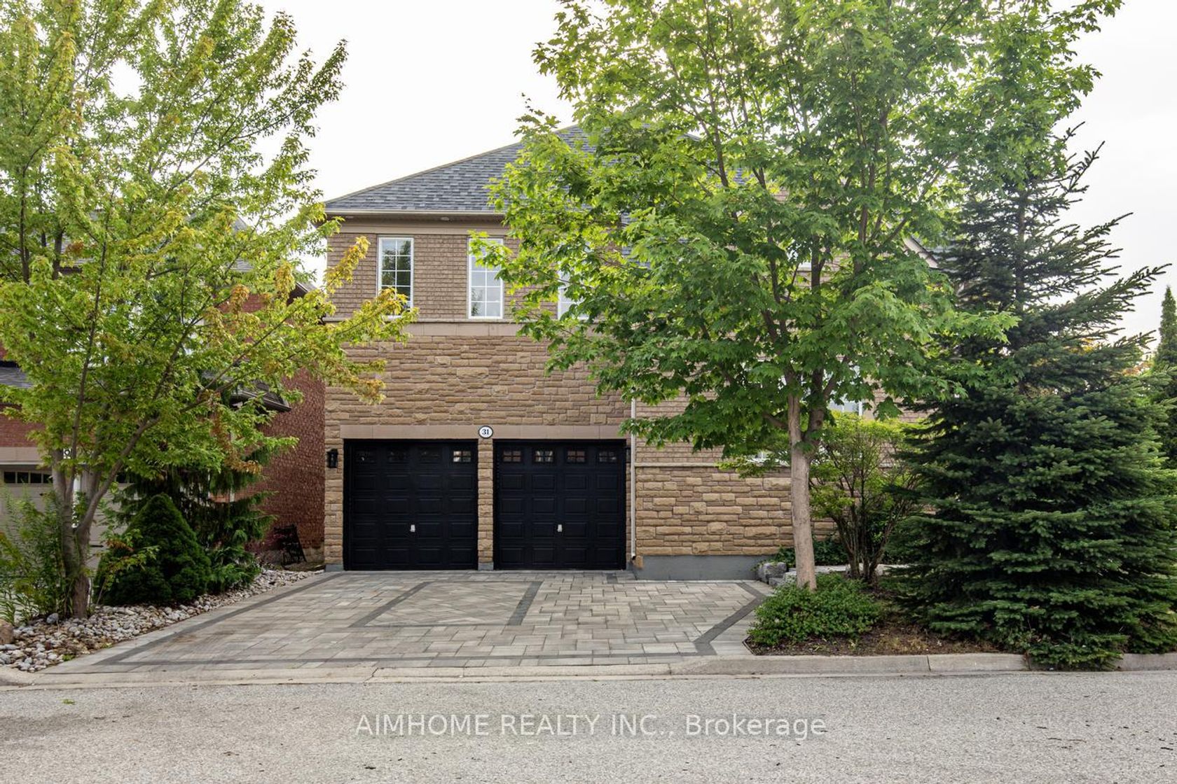 31 Courtney Crescent, Jefferson, Richmond Hill 