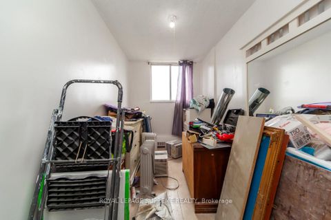 Photo 31 at 908 - 940 Caledonia Road, Glen Park, Toronto