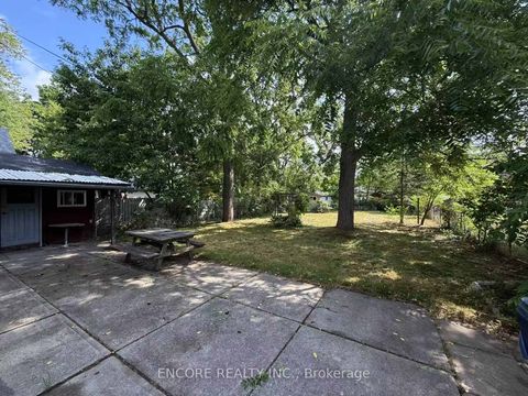 Photo 6 at 7 Weir Crescent, West Hill, Toronto