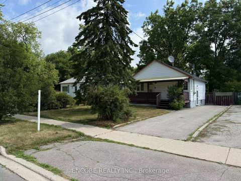 Photo 14 at 7 Weir Crescent, West Hill, Toronto