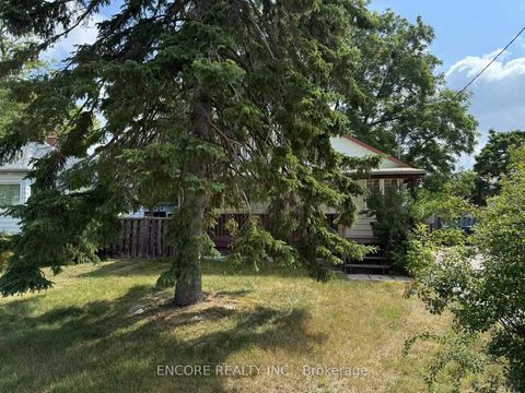 Photo 16 at 7 Weir Crescent, West Hill, Toronto