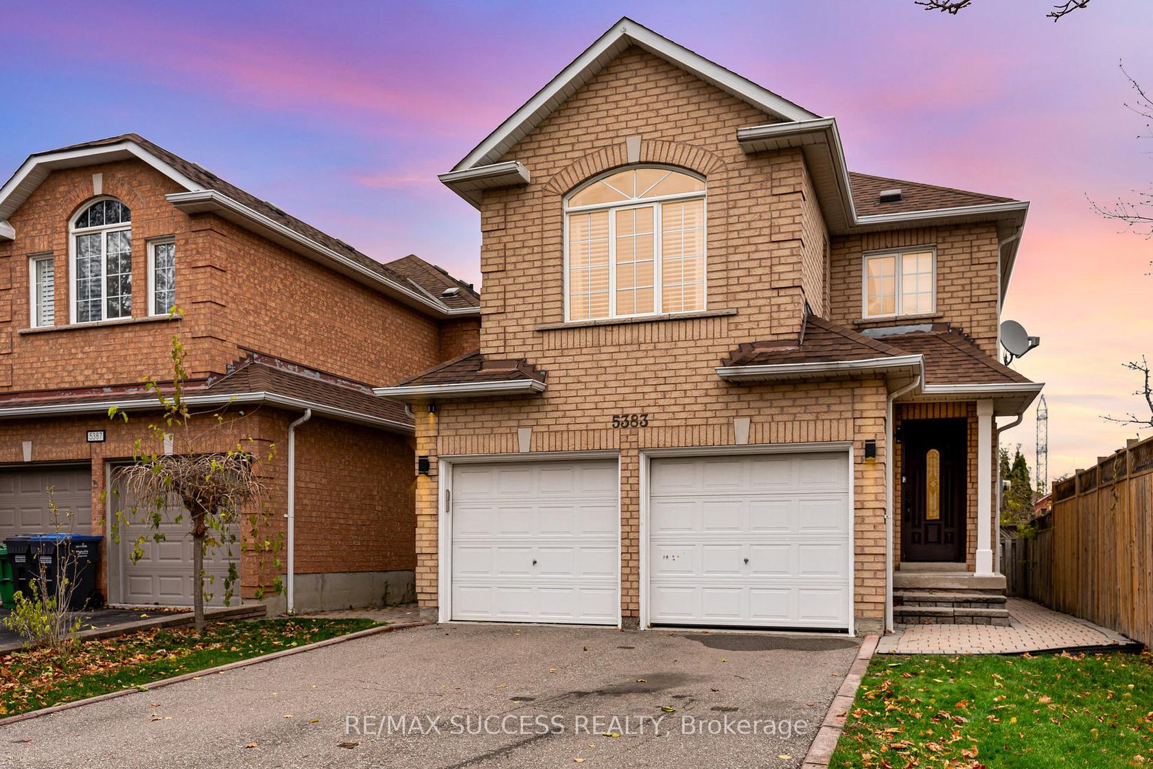 5383 Red Brush Drive, Hurontario, Mississauga 