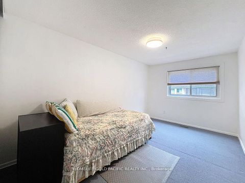 Photo 16 at 11 - 42 Stonehill Court, L'Amoreaux, Toronto