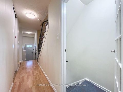 Photo 29 at 11 - 42 Stonehill Court, L'Amoreaux, Toronto